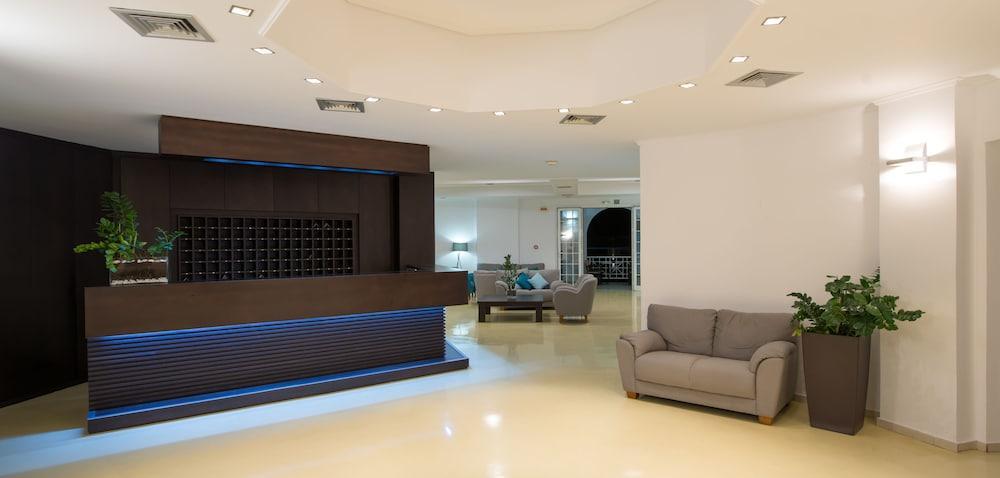 Bitzaro Palace Hotel Kalamákion Екстериор снимка